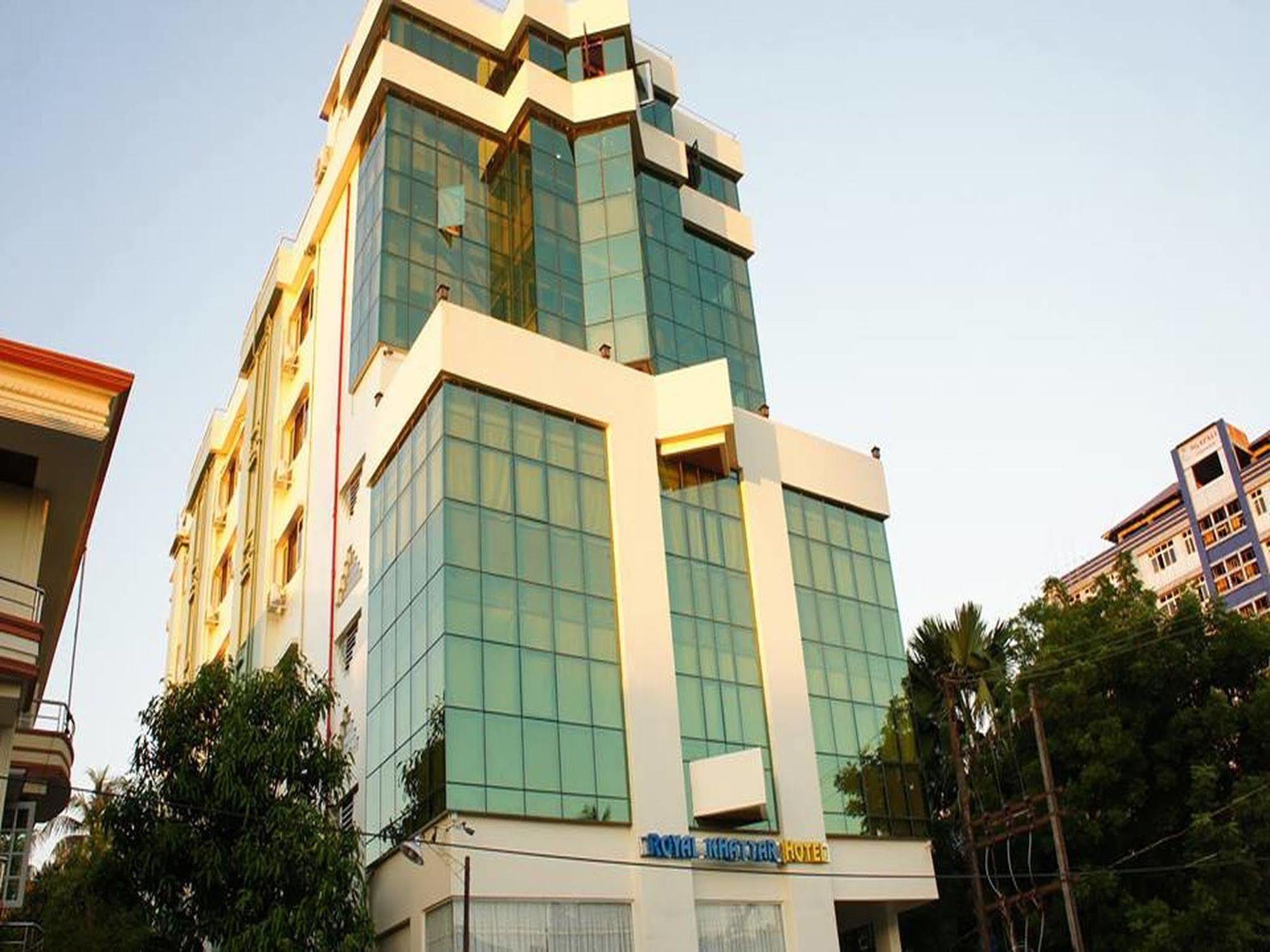 Royal Khattar Hotel Yangón Exterior foto